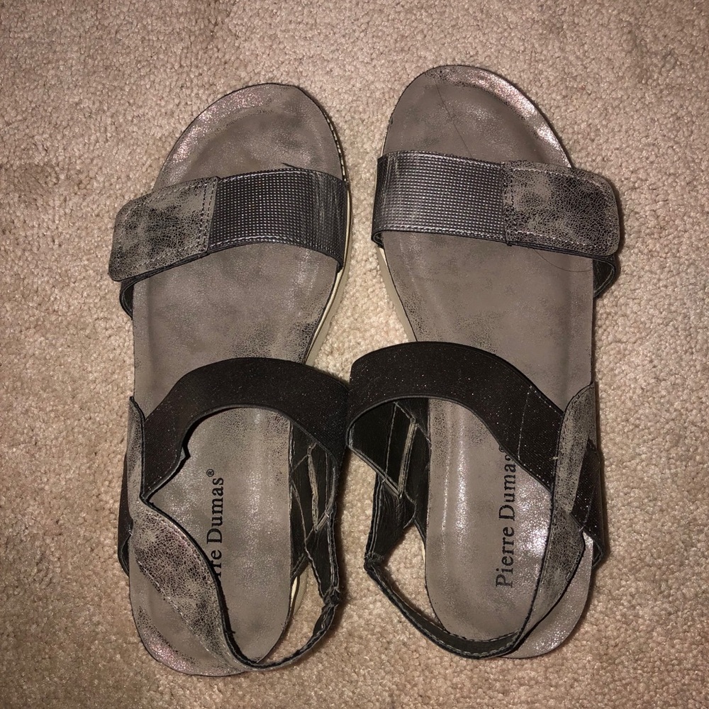 Silver Pierre dumas platforms